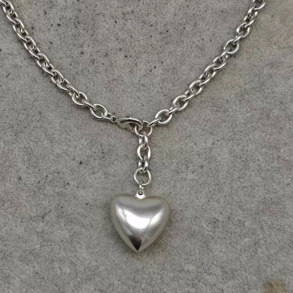 Roxanne Assoulin The Mini Puffy Heart Necklace in Silver - Picture 6 of 6